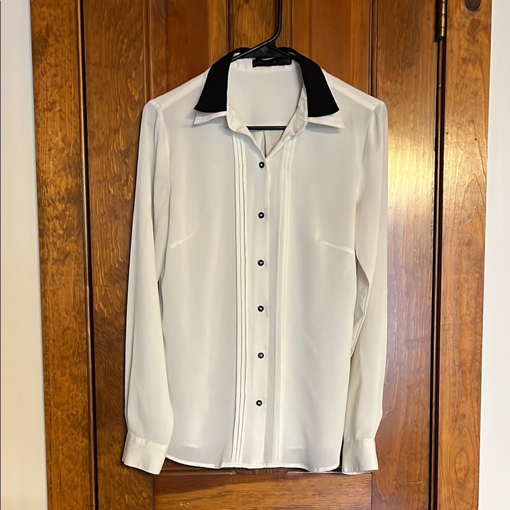 The Limited Black and White Button Down Shirt